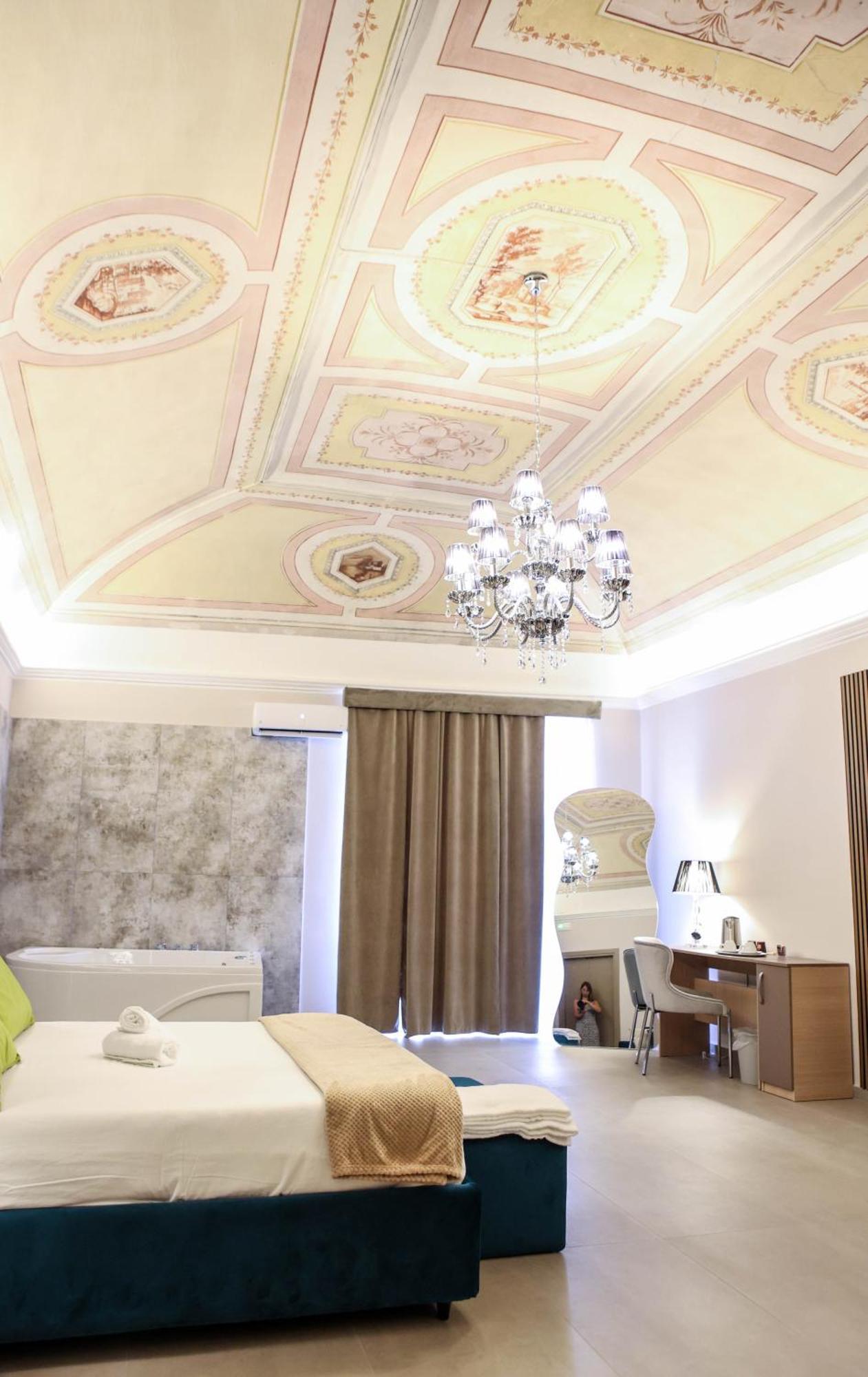 B&B Suites&Rooms Piazza Dei Martiri CTA Exterior foto