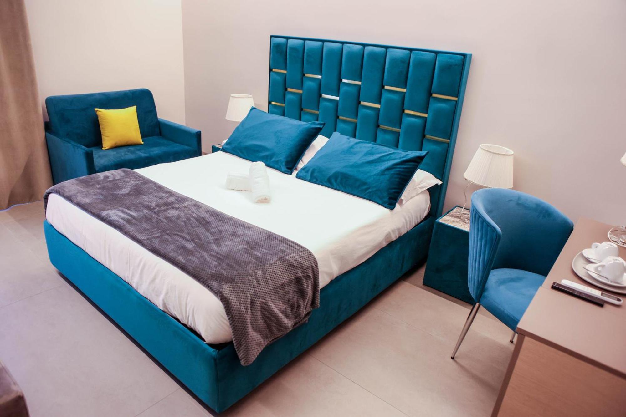 B&B Suites&Rooms Piazza Dei Martiri CTA Exterior foto