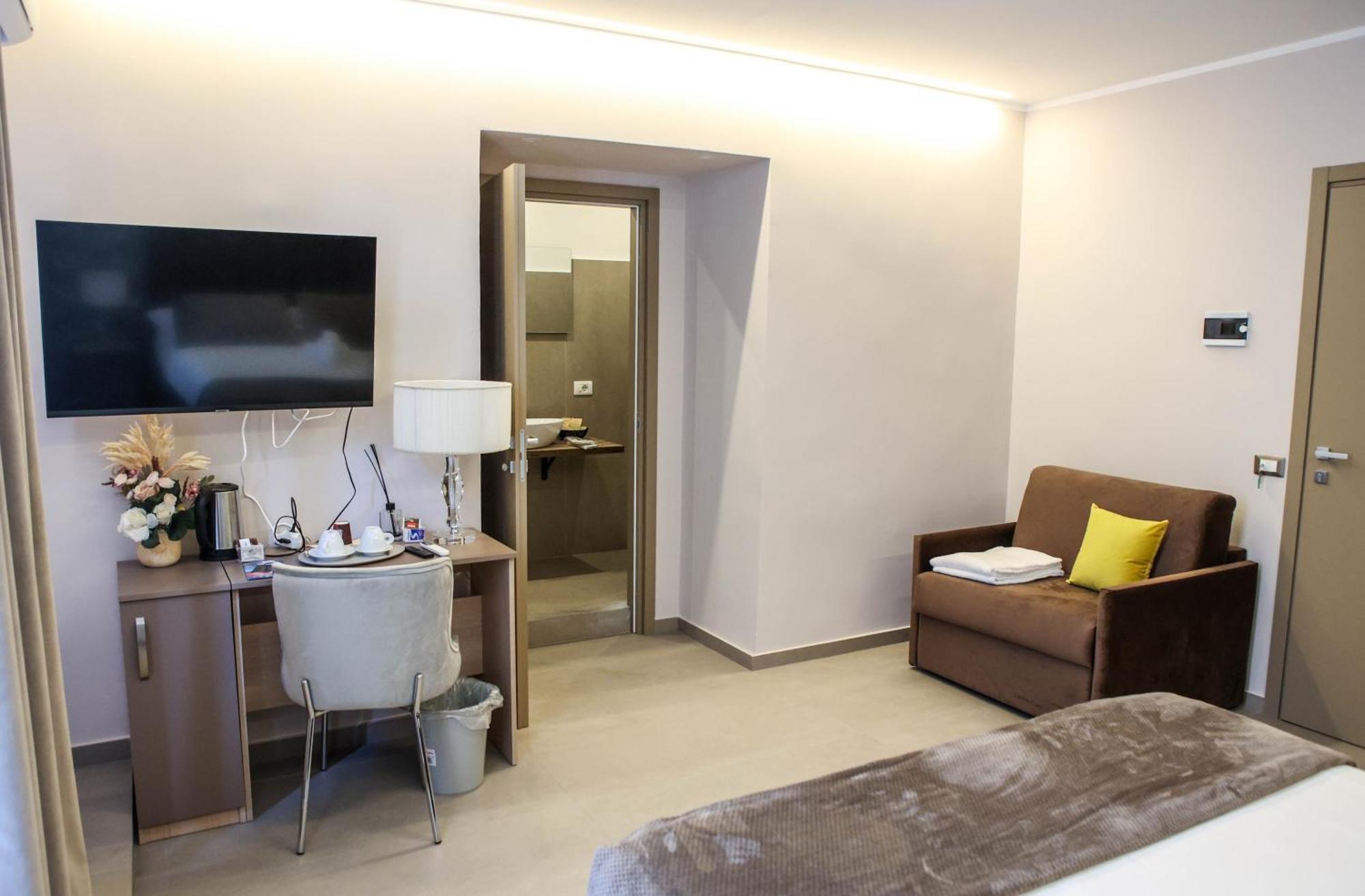 B&B Suites&Rooms Piazza Dei Martiri CTA Exterior foto