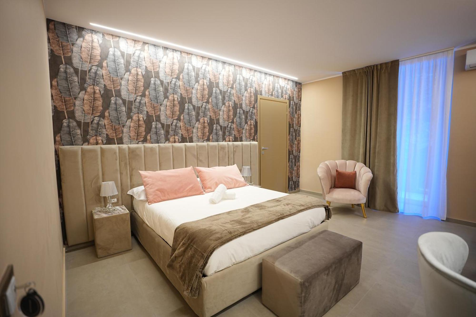 B&B Suites&Rooms Piazza Dei Martiri CTA Exterior foto